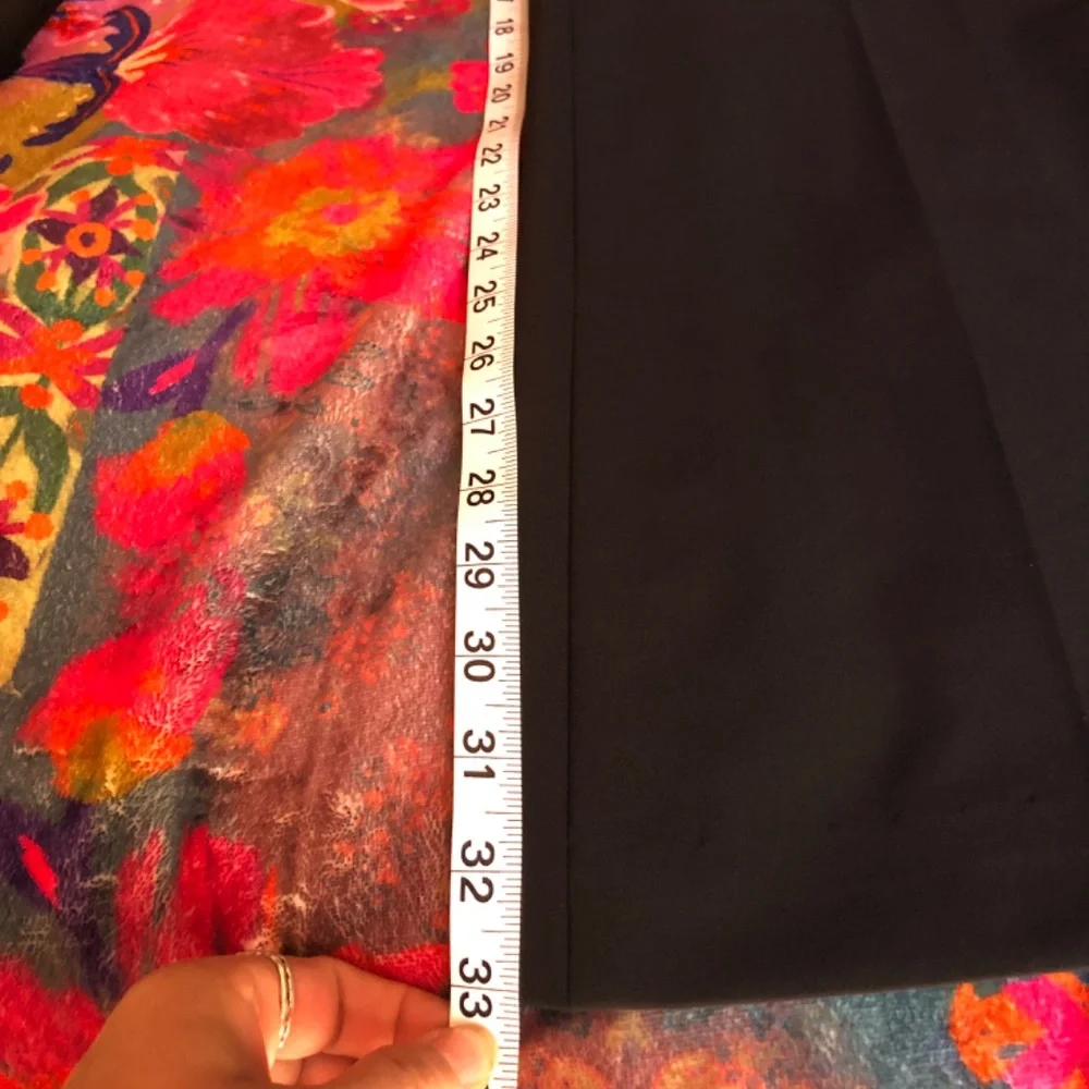 ABS trousers by Allen Schwartz - Picture 2 of 8